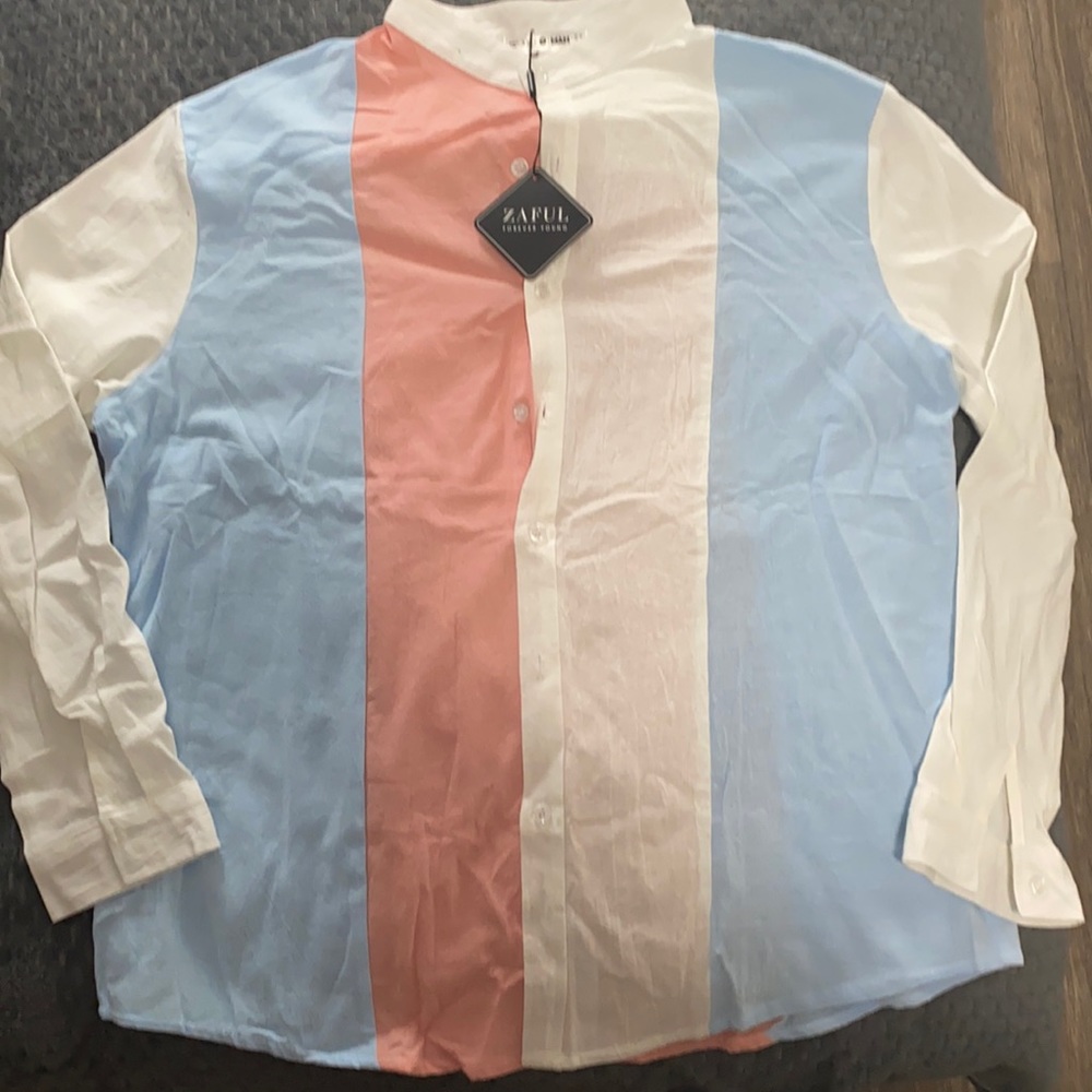 men's dress shirt never worn with tags!